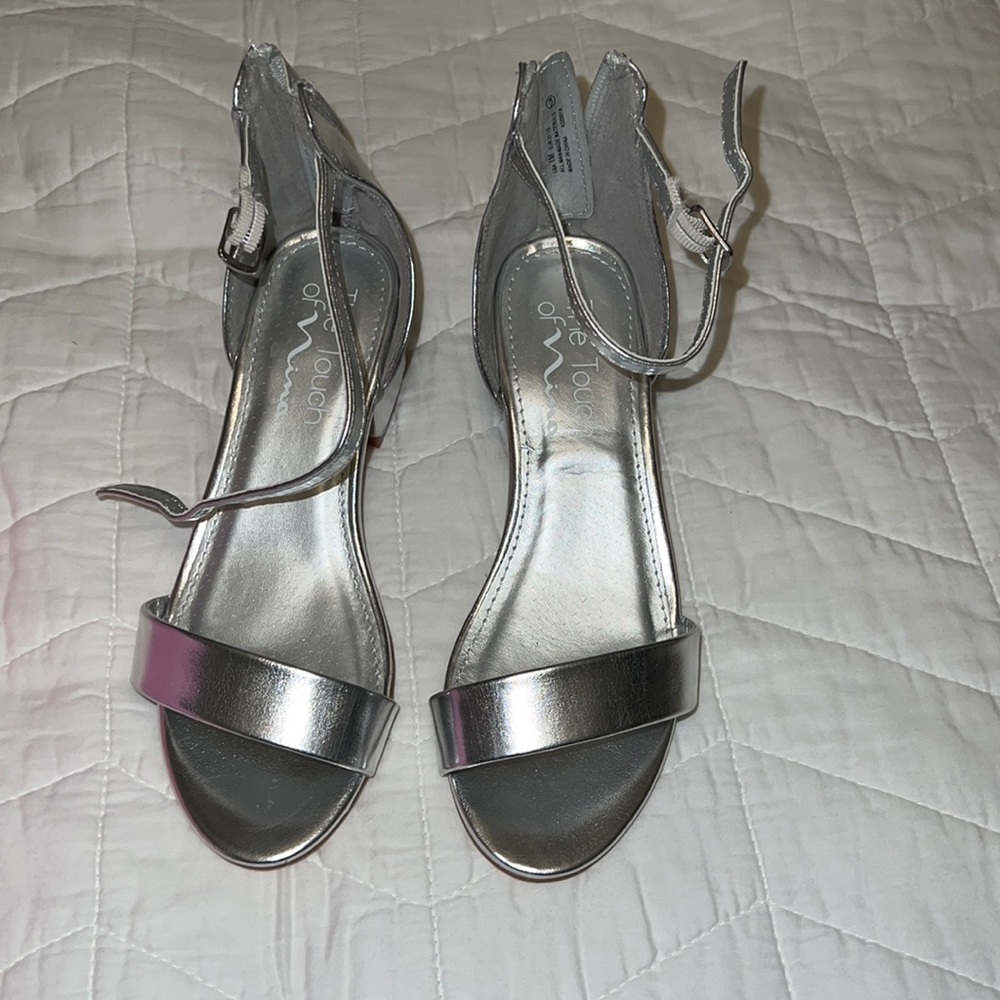 Girls silver sandals NEW